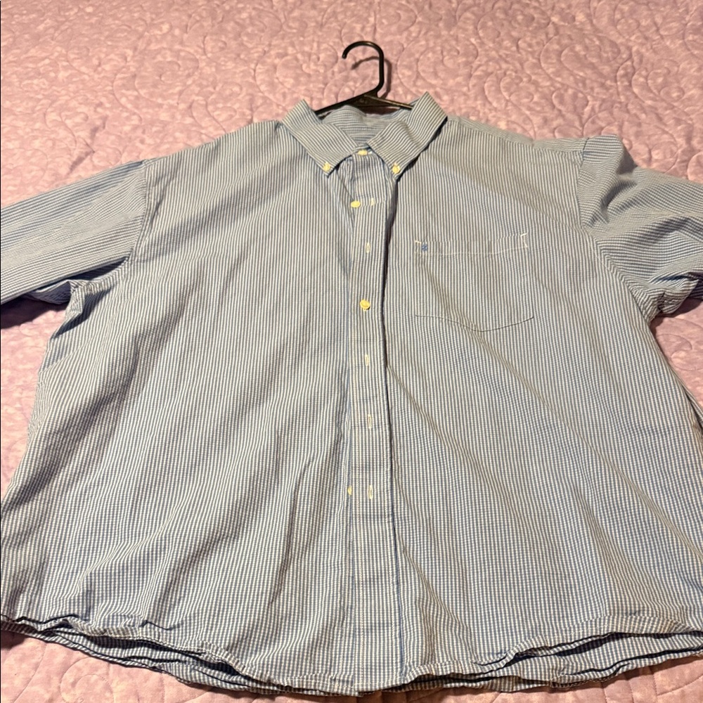 Izod Men's Blue and White Striped Button-Down Shirt